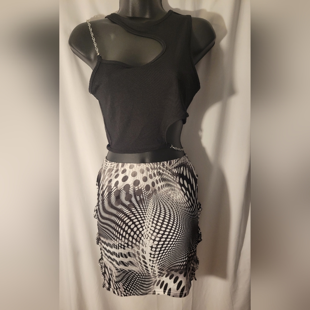 2 Outfits For The Price Of 1
